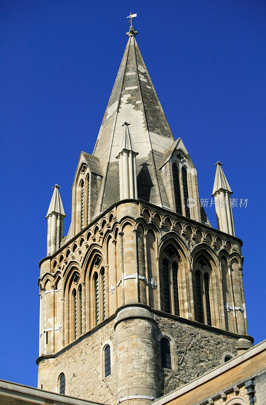 牛津大学基督教堂的尖顶