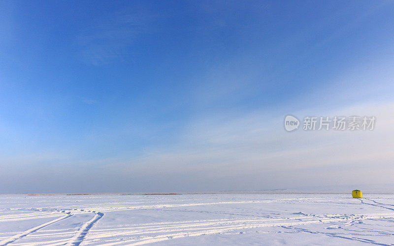 冬天的雪湖景观