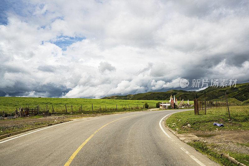 山中空路