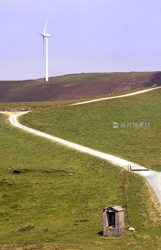 西班牙加利西亚的卢戈省，菲乌科广场，小教堂和cruceiro。