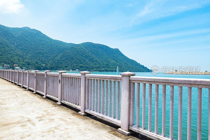 位于香港大屿山大澳村上方的行人路