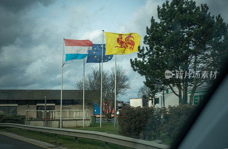 卢森堡、欧盟和Wallonië国旗i的边界
