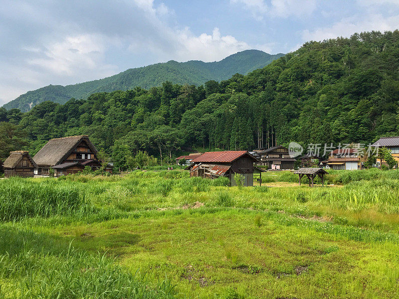 日本独特的白川古村落