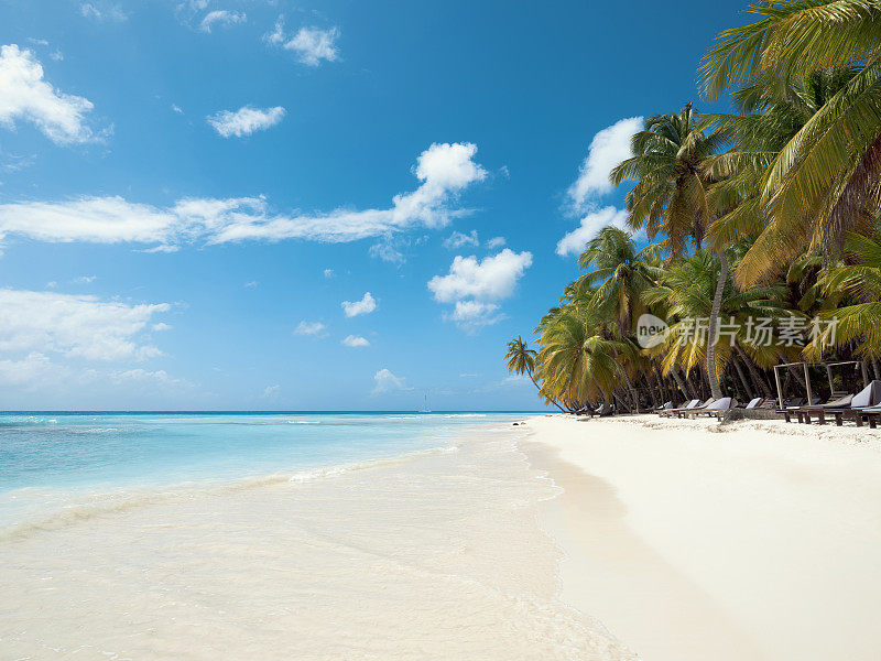 多米尼加共和国，桑纳岛，加勒比海的热带海滩