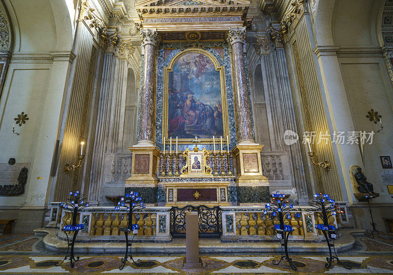 意大利圣彼得罗的博洛尼亚大教堂内部