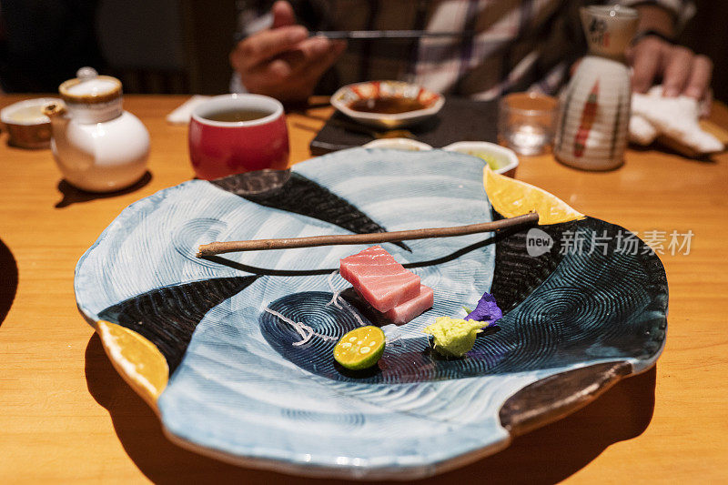 餐厅有日本料理蓝鳍金枪鱼生鱼片