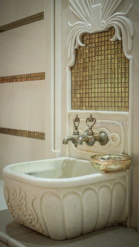 内部土耳其浴，土耳其浴，哈曼，奥斯曼风格的浴室，喷泉在浴室