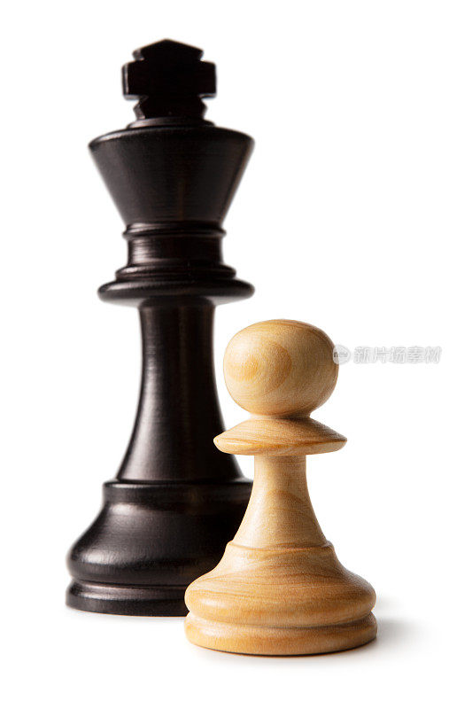 象棋:白色背景下孤立的国王和兵