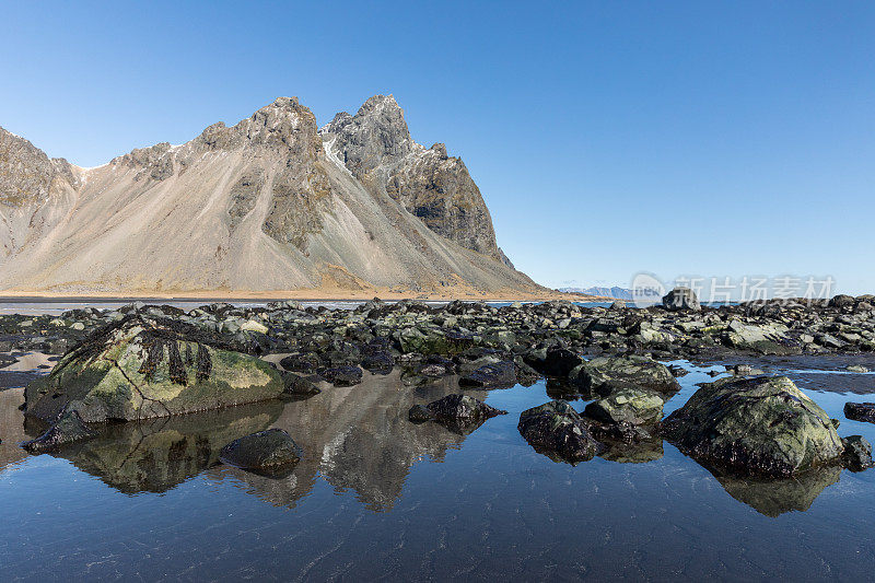 Stokksnes冰岛春天的Vestrahorn