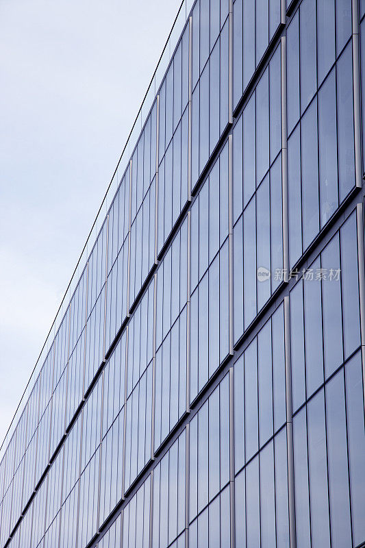 现代玻璃办公建筑
