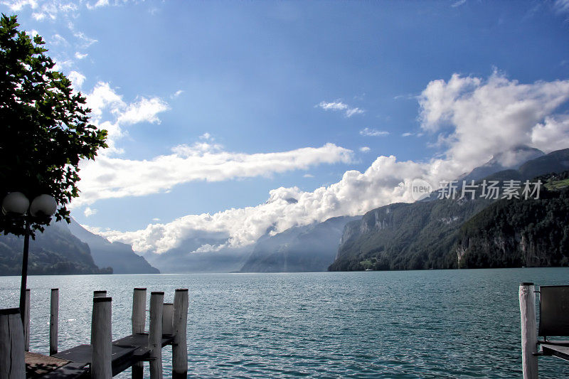 通往瑞士卢塞恩湖的码头