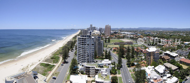 黄金海岸的天际线Broadbeach