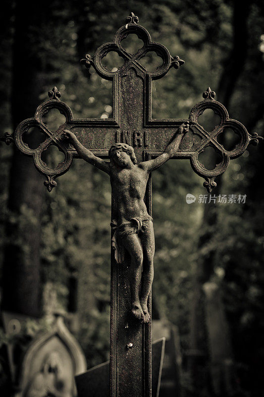 华丽的十字架和坟墓背景