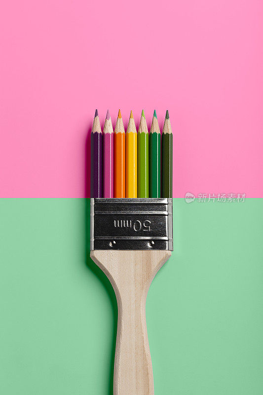 彩色铅笔画笔-粉红色的绿色
