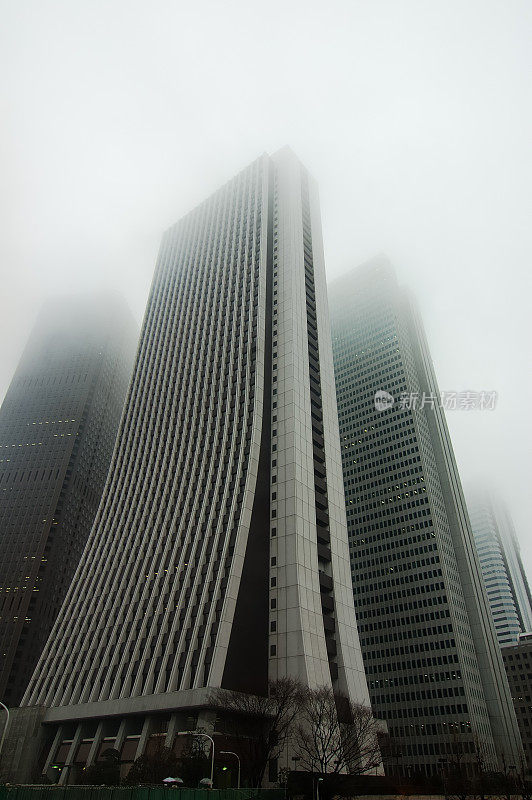 东京在雾中
