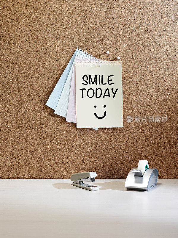 “今天微笑”提醒笔记