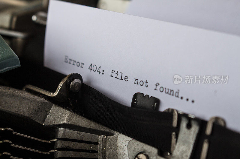 打字机显示错误信息，“文件未找到”