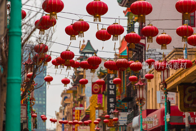 中国灯笼挂在旧金山中国城