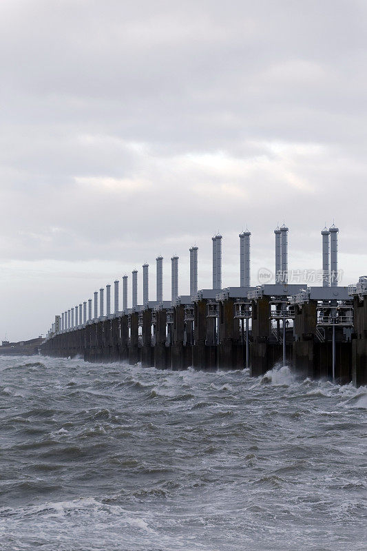 荷兰三角洲工程在涨潮和风暴期间的行动