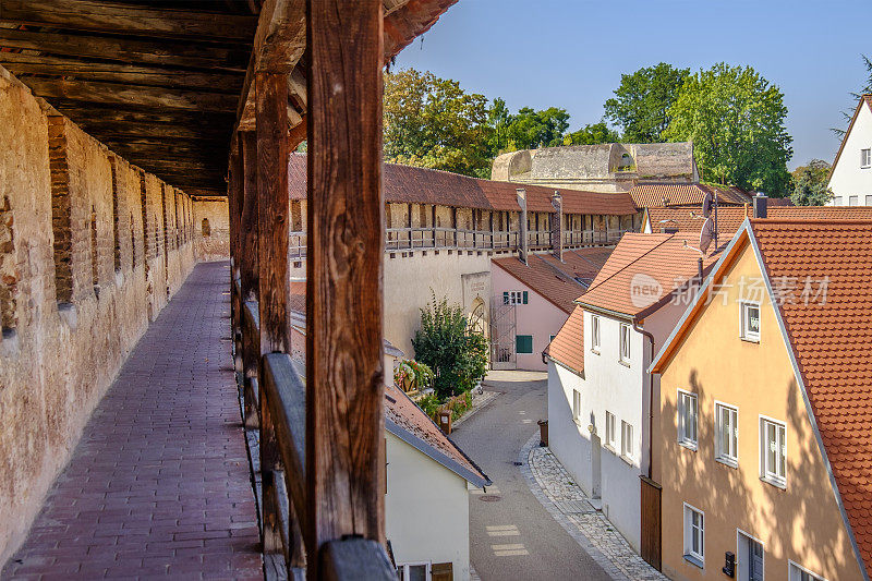 Nördlingen，城墙(德国巴伐利亚浪漫之路)