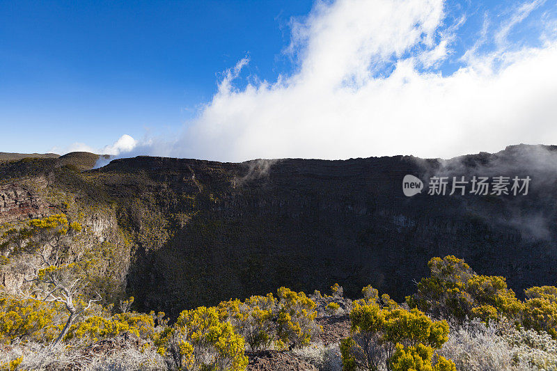 留尼旺岛的康墨逊火山口