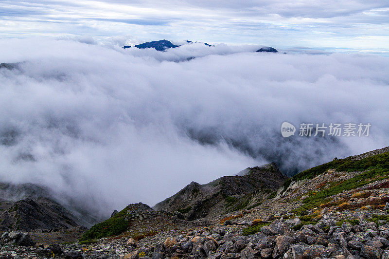 南阿尔卑斯山,日本山梨县县