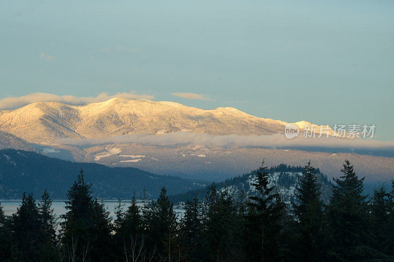 雪帽山