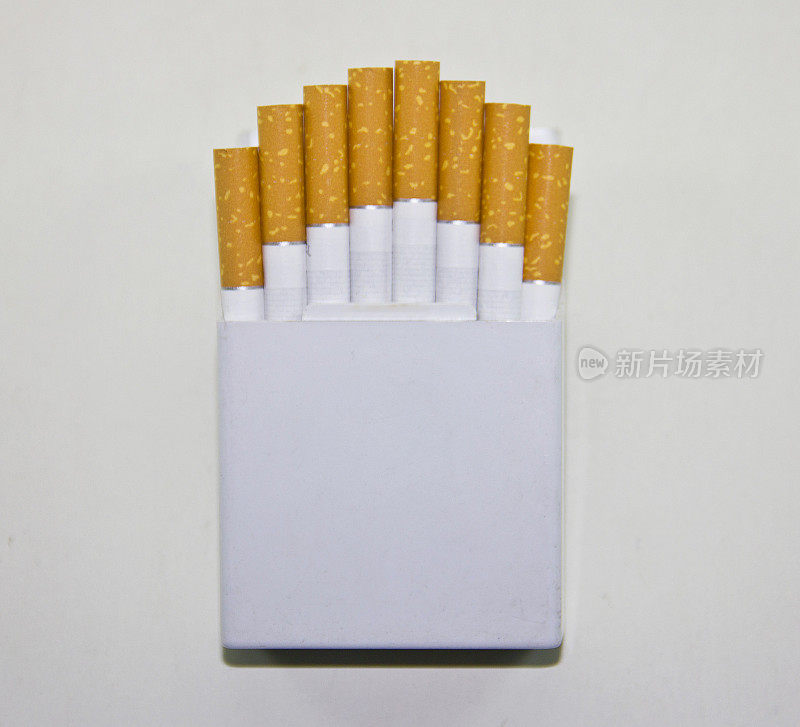 完全孤立的香烟