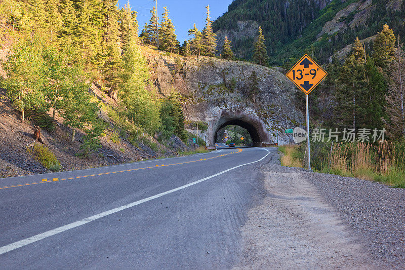 百万美元公路隧道