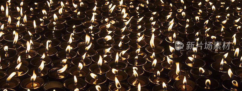 西藏祈祷蜡烛