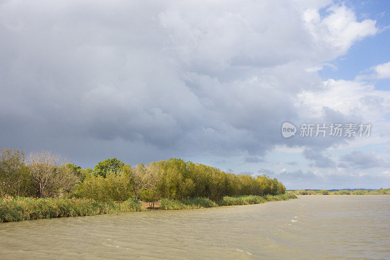 南非夸祖鲁-纳塔尔省的iSimangaliso湿地公园