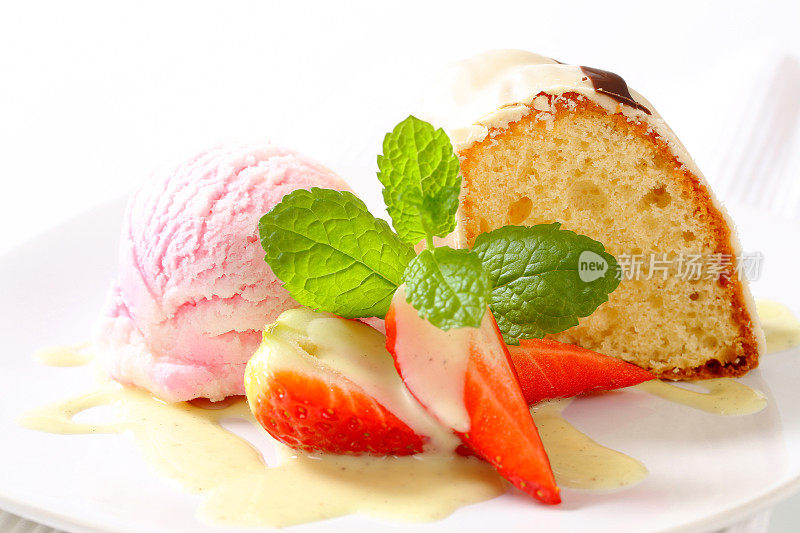 奶油草莓蛋糕片