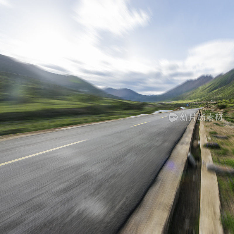 高速公路的背景