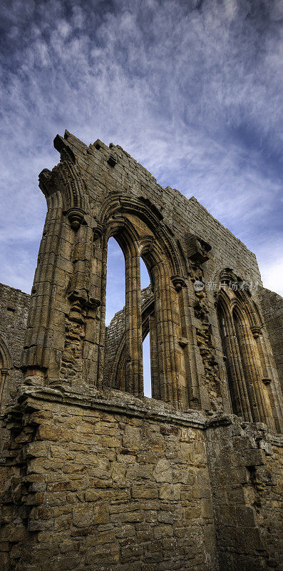 英国达勒姆巴纳德城堡废墟中的修道院细节