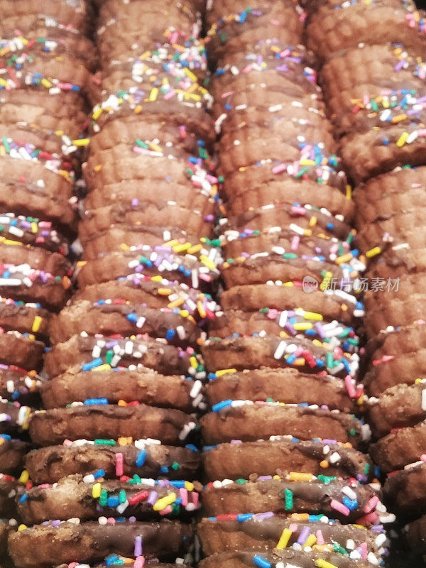 巧克力彩虹撒糖黄油酥饼派对饼干安排