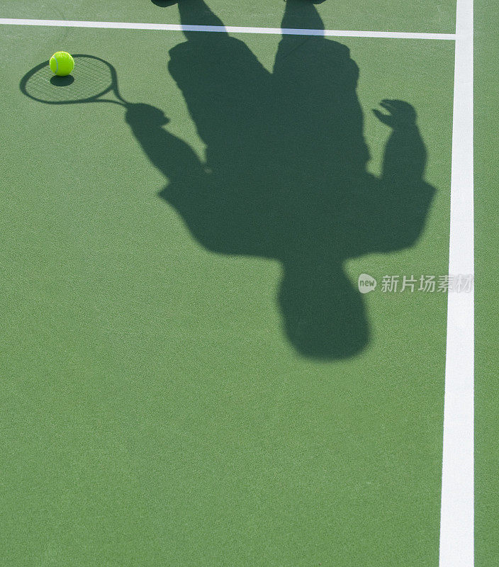 网球的影子