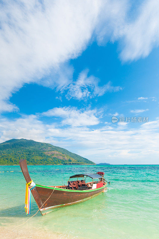 泰国南部海滩的全景