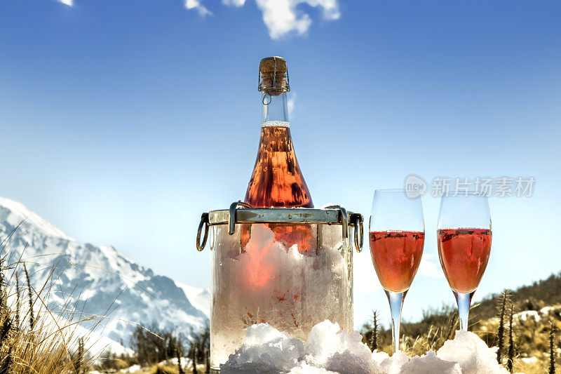 Rosé雪山脚下起泡酒。