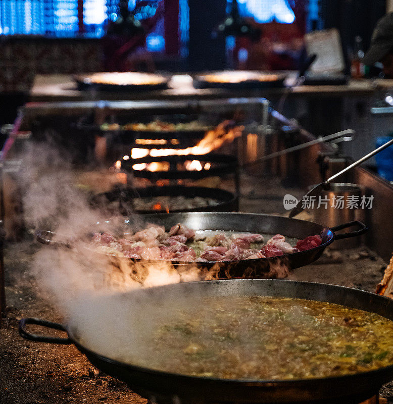 使传统的肉菜饭