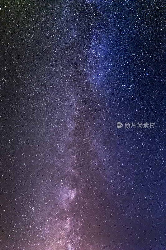 银河系上方幽幽的大峡谷夜空星空景观，美国