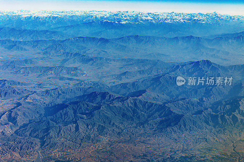 从空中俯瞰到斯瓦特山谷，巴基斯坦，蒂里希米尔，中亚