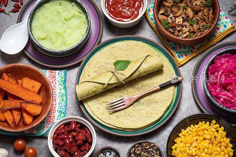 墨西哥食物的照片，扁平的玉米饼
