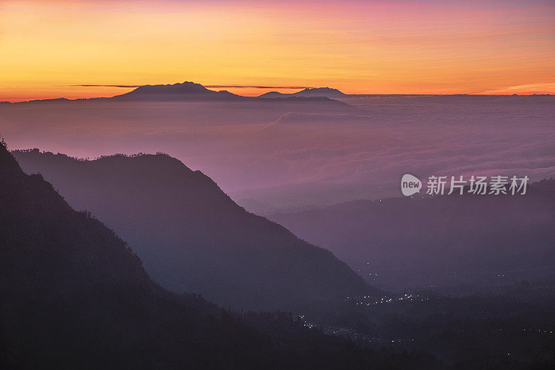 印度尼西亚东爪哇的布罗莫火山日出