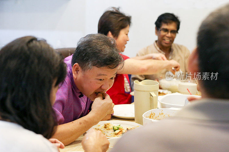 马来西亚家庭:社交聚会