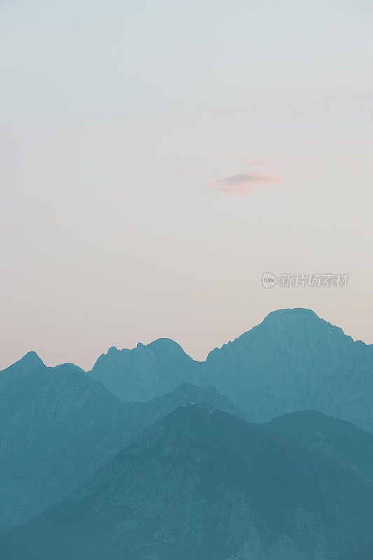 山