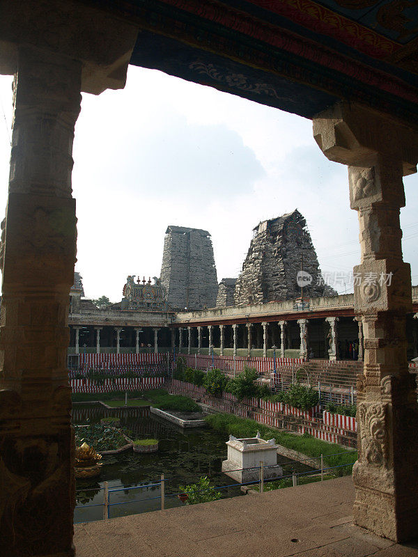 米纳克希・桑达雷什瓦拉神庙，印度马杜赖市。