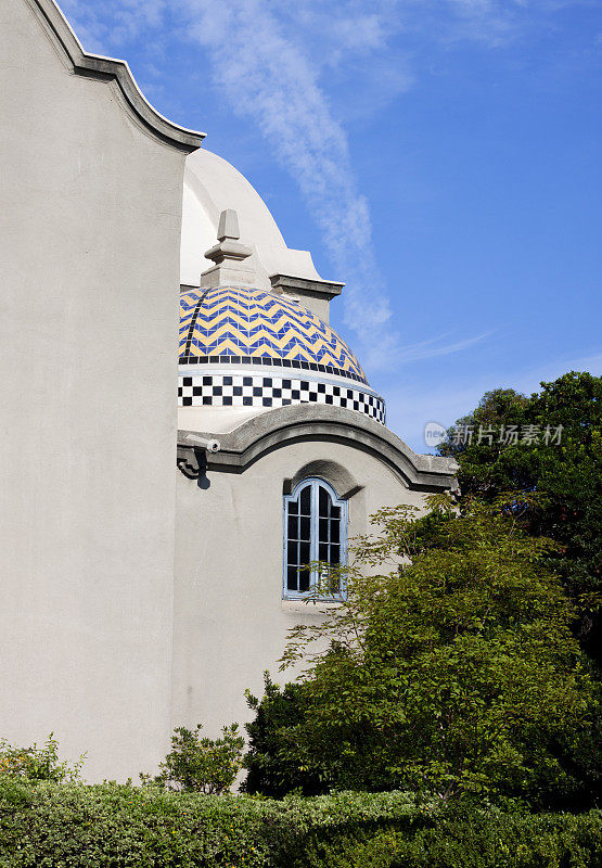 装饰圆顶和灰泥建筑