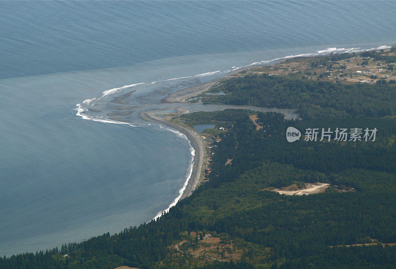 一条主要河流的河口