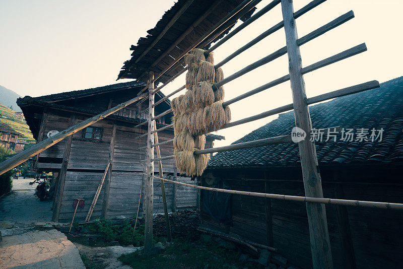 生硬的建筑