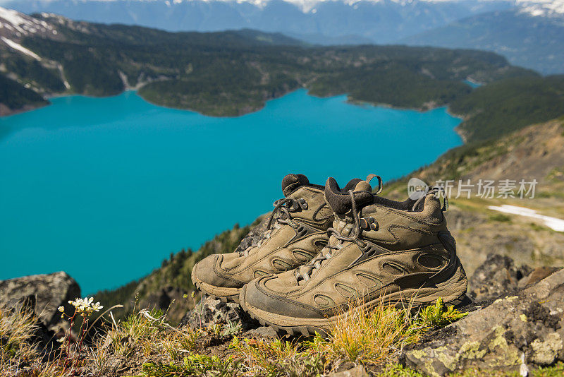 登山鞋